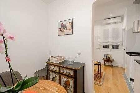 Apartamento La Latina Palacio マドリード エクステリア 写真