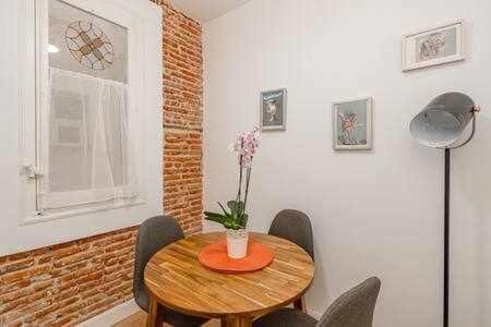 Apartamento La Latina Palacio マドリード エクステリア 写真